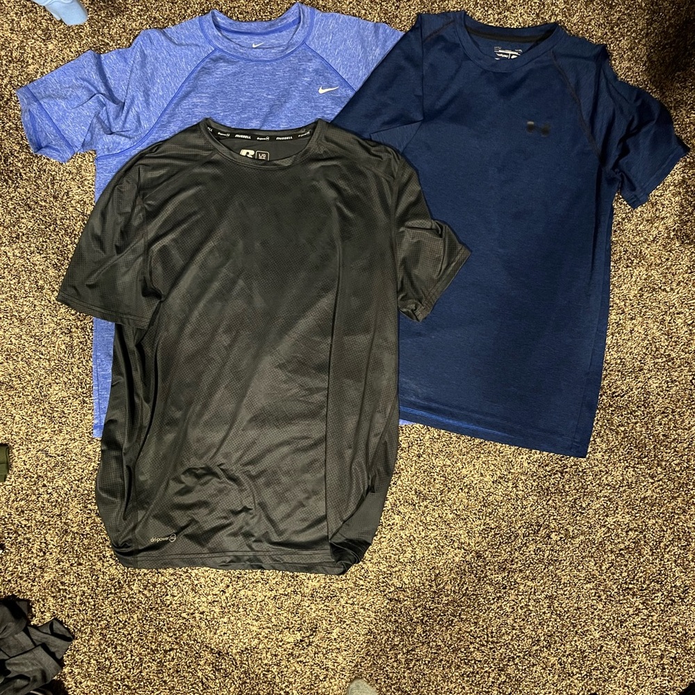 Nike Men's T-Shirts - Black, Blue, and Navy